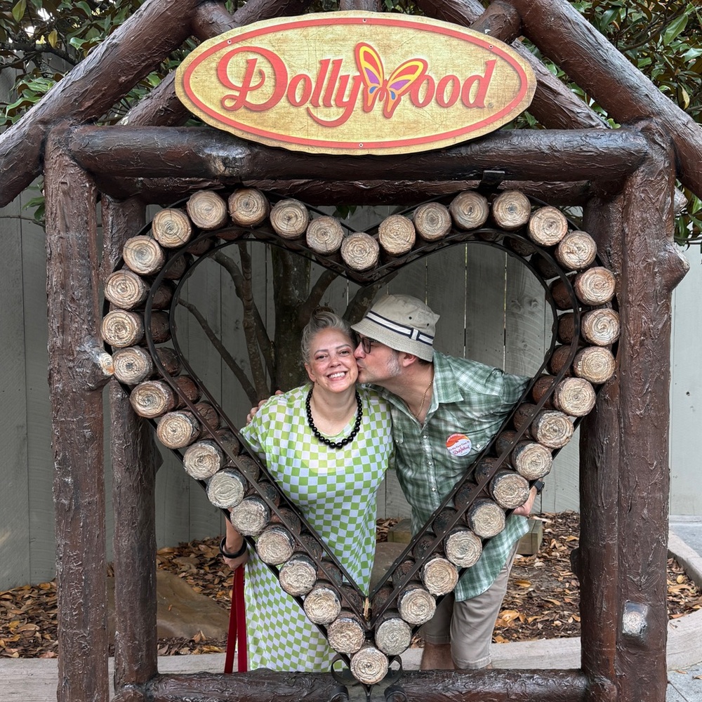 Meet your Poshers, John & Jenny